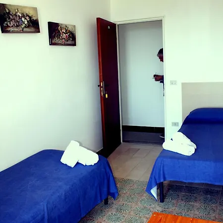 Hotel Cardiff Marina di Camerota